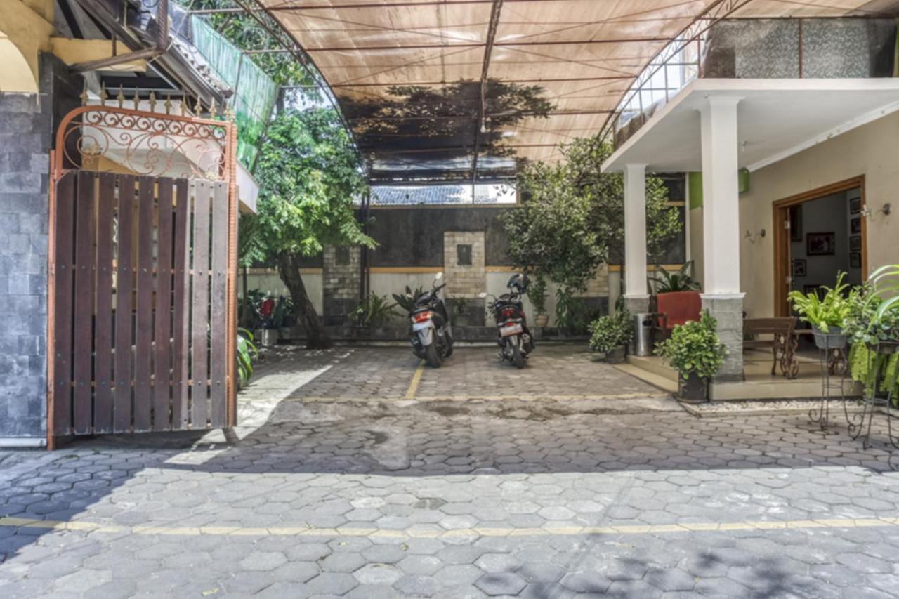 Reddoorz Syariah @ Raya Tajem Maguwo Hotel Kalasan Luaran gambar