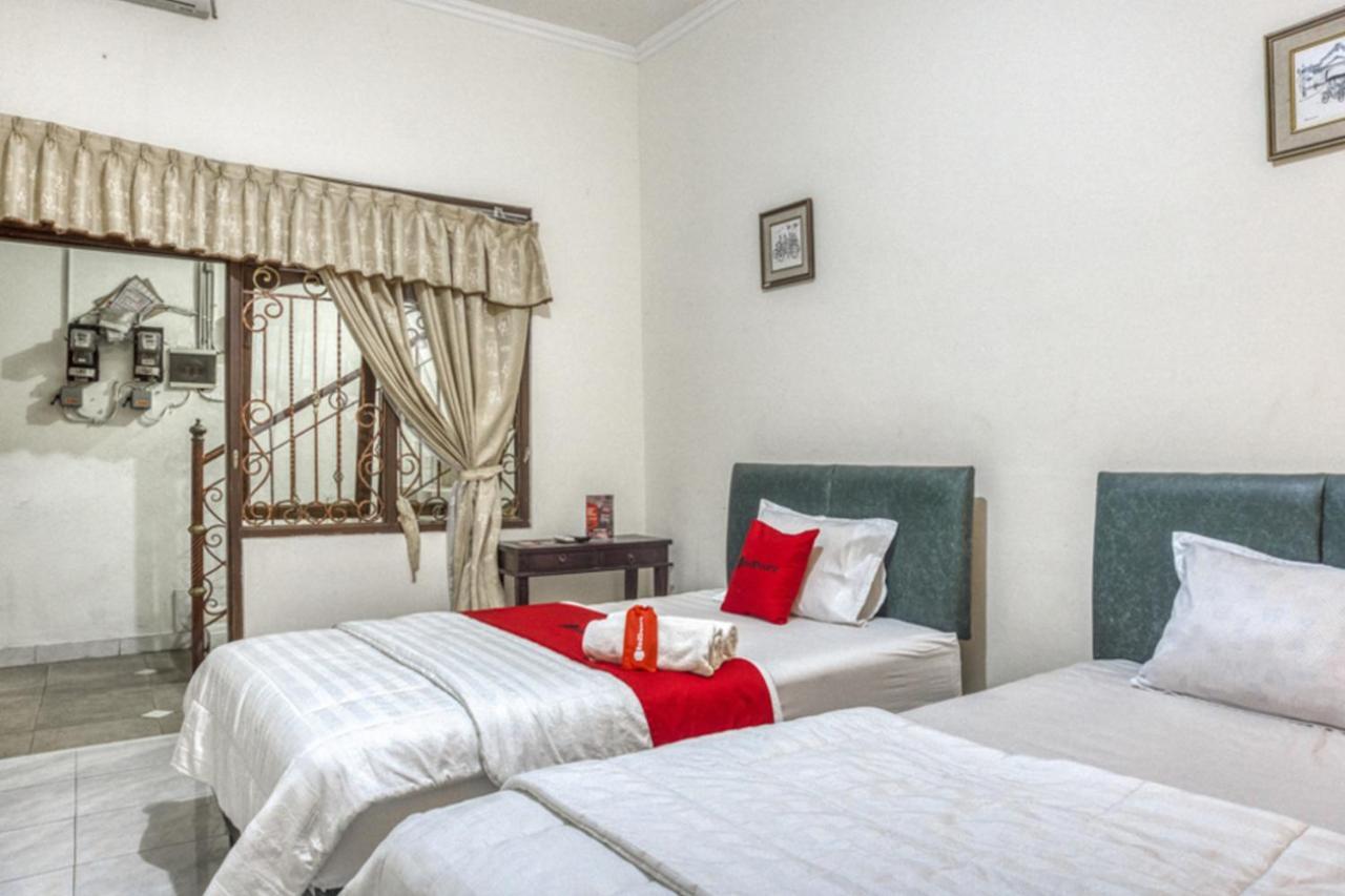 Reddoorz Syariah @ Raya Tajem Maguwo Hotel Kalasan Luaran gambar